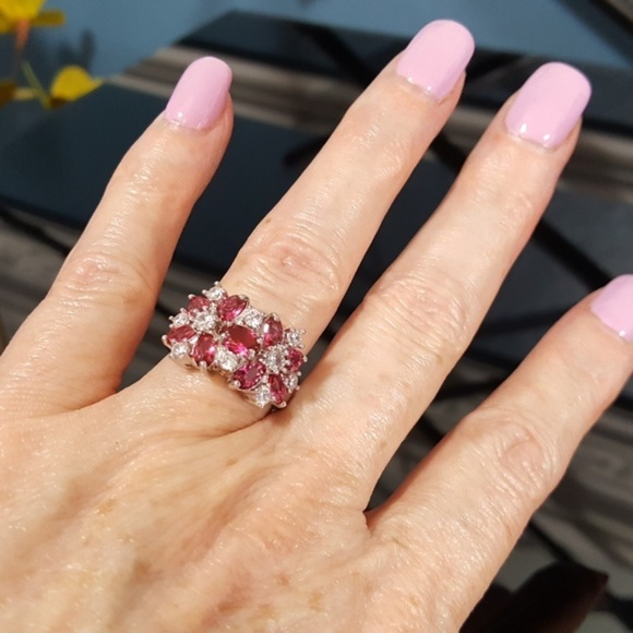 Red & White Cubic Zirconia Statement Ring - Picture 8 of 8